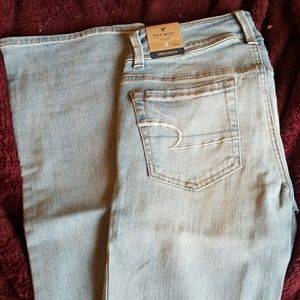 Women's American eagle brand new jeans